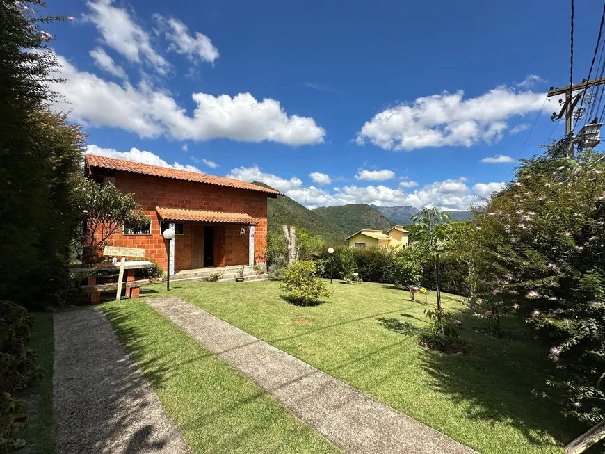 Foto 1 de Casa de Condomínio com 2 Quartos à venda, 160m² em Sebastiana, Teresópolis