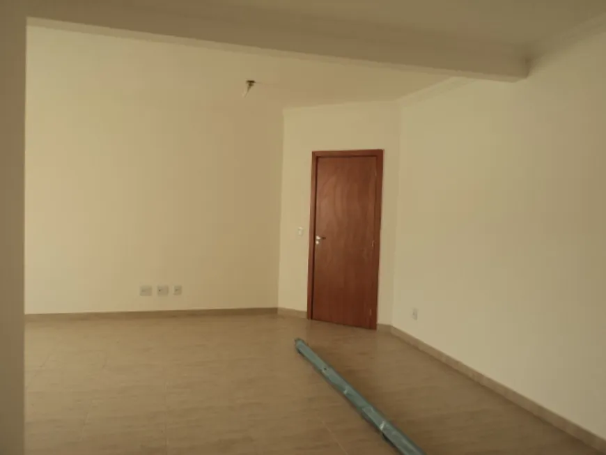 Foto 1 de Apartamento com 3 Quartos à venda, 100m² em Cabral, Contagem