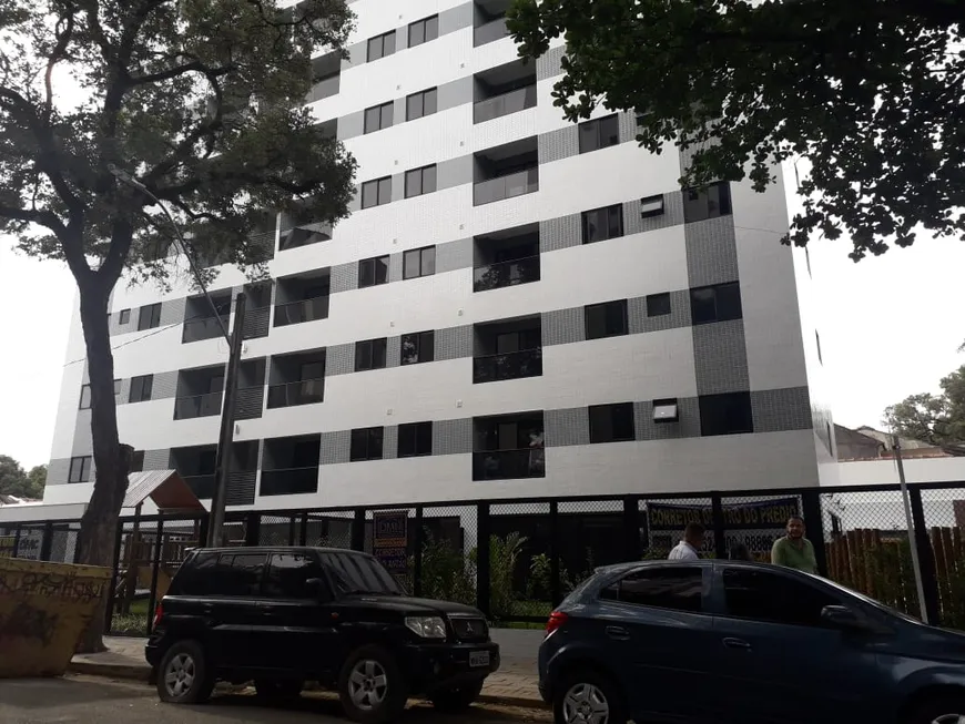 Foto 1 de Apartamento com 3 Quartos à venda, 67m² em Espinheiro, Recife