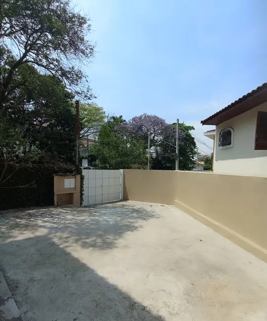 Foto 1 de Sobrado com 3 Quartos para alugar, 150m² em Jardim Bonfiglioli, São Paulo