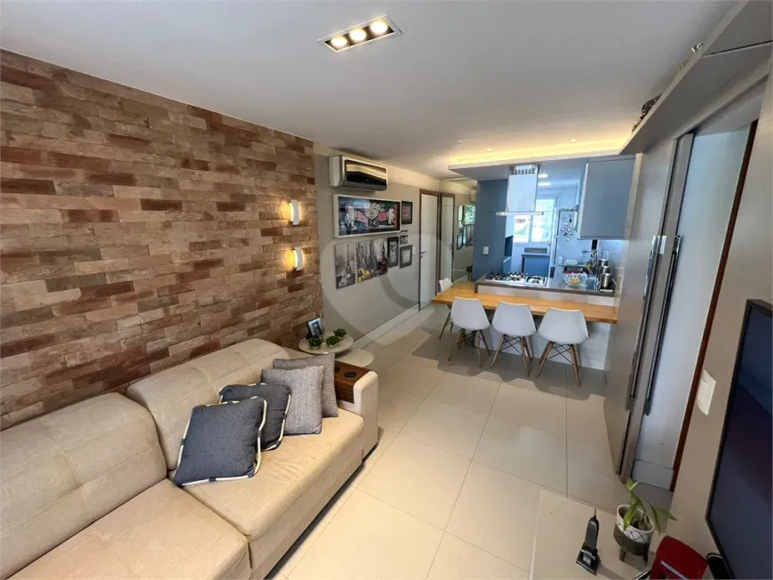 Foto 1 de Apartamento com 2 Quartos à venda, 68m² em Santa Helena, Vitória