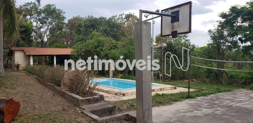 Foto 1 de Fazenda/Sítio com 3 Quartos à venda, 250m² em Aroeiras, Betim