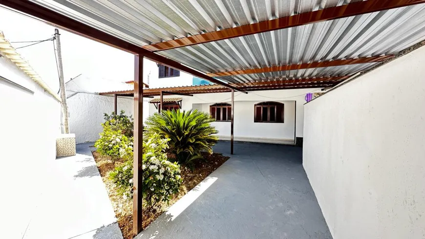 Foto 1 de Casa com 3 Quartos à venda, 500m² em Campo Grande, Rio de Janeiro