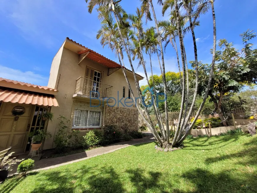 Foto 1 de Casa com 3 Quartos à venda, 187m² em Medianeira, Porto Alegre