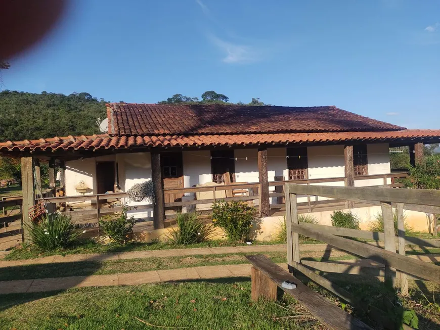 Foto 1 de Fazenda/Sítio com 3 Quartos à venda, 29m² em Zona Rural, Piranga