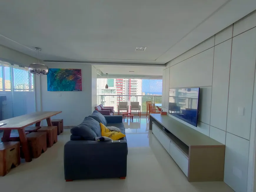 Foto 1 de Apartamento com 3 Quartos à venda, 177m² em Patamares, Salvador