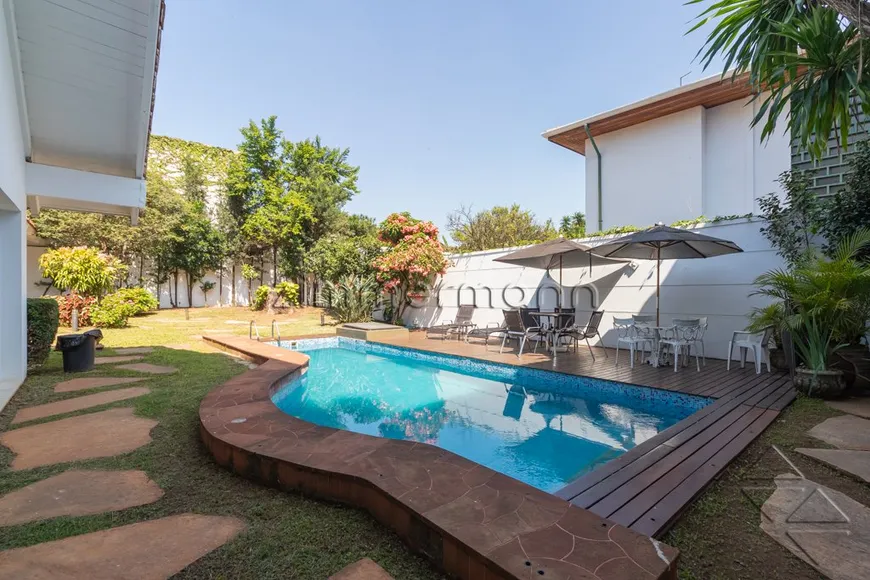 Foto 1 de Casa com 4 Quartos à venda, 580m² em Brooklin, São Paulo