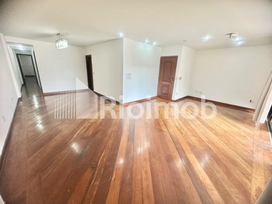 Foto 1 de Apartamento com 4 Quartos à venda, 228m² em Barra da Tijuca, Rio de Janeiro