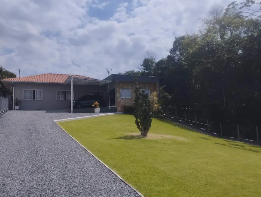 Foto 1 de Casa com 3 Quartos à venda, 165m² em Barra do Rio Molha, Jaraguá do Sul