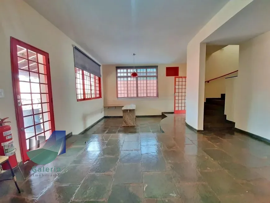 Foto 1 de Casa com 3 Quartos para alugar, 221m² em Jardim São Luiz, Ribeirão Preto