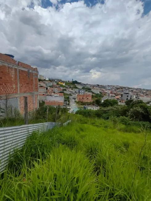 Foto 1 de Lote/Terreno à venda, 140m² em Jardim Maria Beatriz , Carapicuíba