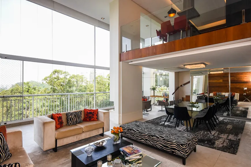 Foto 1 de Apartamento com 3 Quartos à venda, 280m² em Jardim Fonte do Morumbi , São Paulo