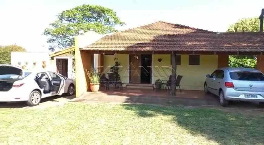 Foto 1 de Fazenda/Sítio com 4 Quartos à venda, 290m² em Centro, Altinópolis