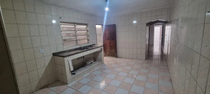 Foto 1 de Casa com 2 Quartos para alugar, 70m² em Vila Nova Mauá, Mauá