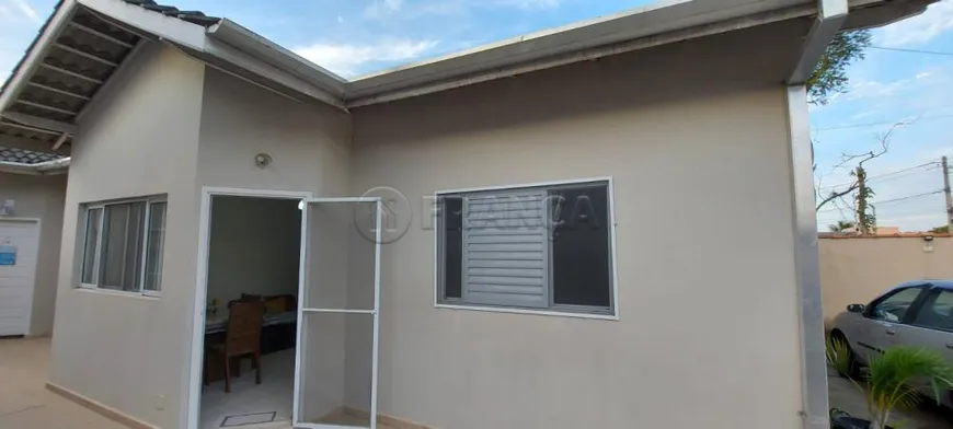 Foto 1 de Casa com 2 Quartos à venda, 63m² em Balneario Recanto do Sol, Caraguatatuba