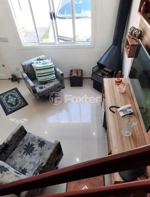Foto 1 de Casa de Condomínio com 2 Quartos à venda, 80m² em Cavalhada, Porto Alegre