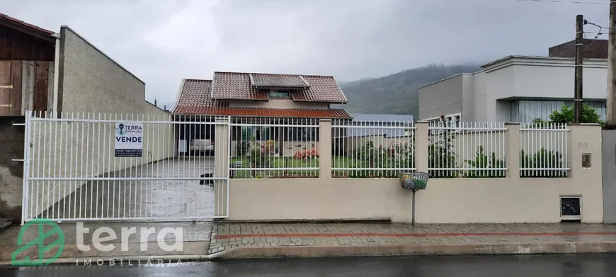 Foto 1 de Casa com 2 Quartos à venda, 110m² em Warnow, Indaial