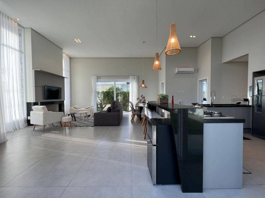 Casa de Condomínio na Rua Rio Novo, Condominio Quintas do Lago em