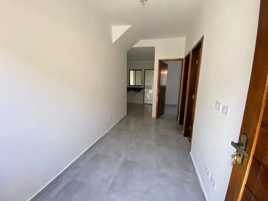 Foto 1 de Casa de Condomínio com 2 Quartos à venda, 51m² em Mirim, Praia Grande