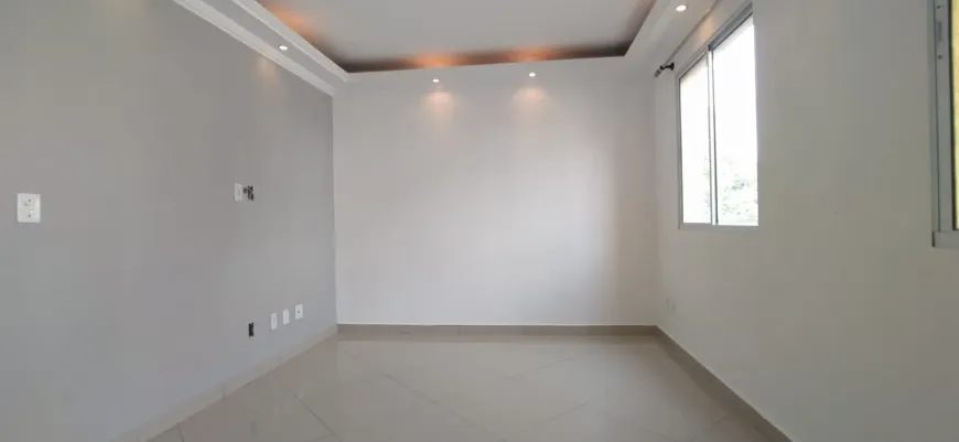 Foto 1 de Casa de Condomínio com 3 Quartos para alugar, 90m² em Jardim Santa Izabel, Cotia