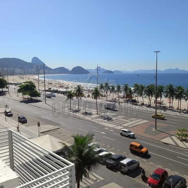 Foto 1 de Kitnet com 1 Quarto à venda, 42m² em Copacabana, Rio de Janeiro