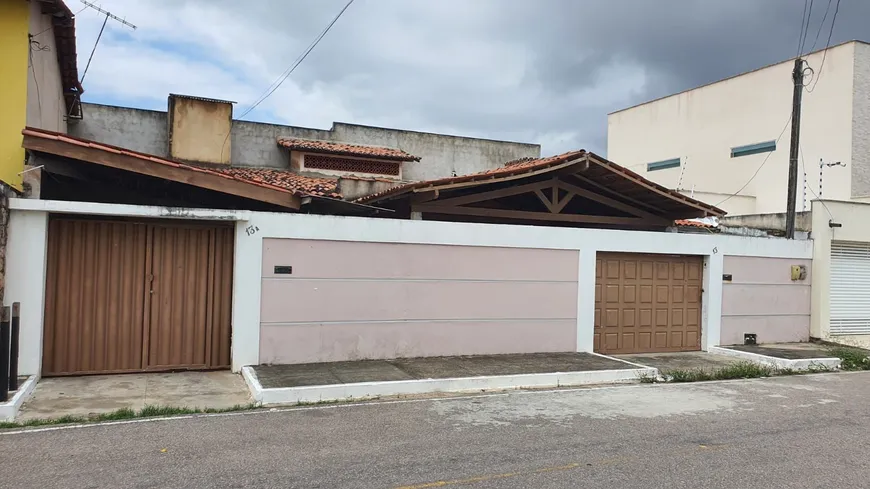 Foto 1 de Casa com 2 Quartos à venda, 123m² em Centro, Parnamirim