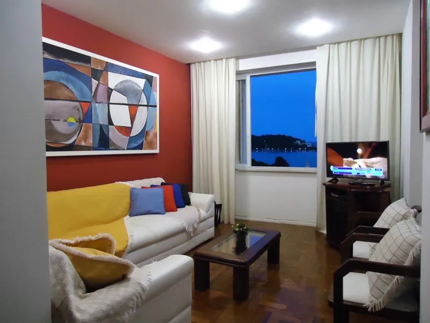 Foto 1 de Apartamento com 2 Quartos para alugar, 100m² em Flamengo, Rio de Janeiro