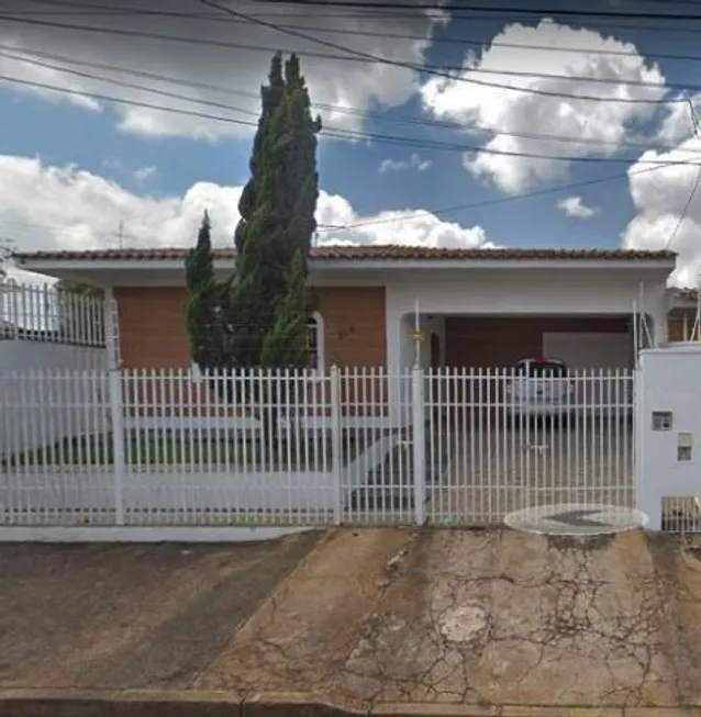 Foto 1 de Casa com 4 Quartos à venda, 300m² em Jardim Santa Genebra, Campinas