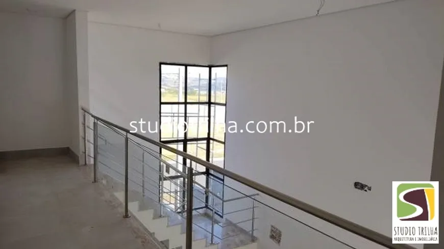 Foto 1 de Casa de Condomínio com 4 Quartos à venda, 221m² em Loteamento Floresta, São José dos Campos