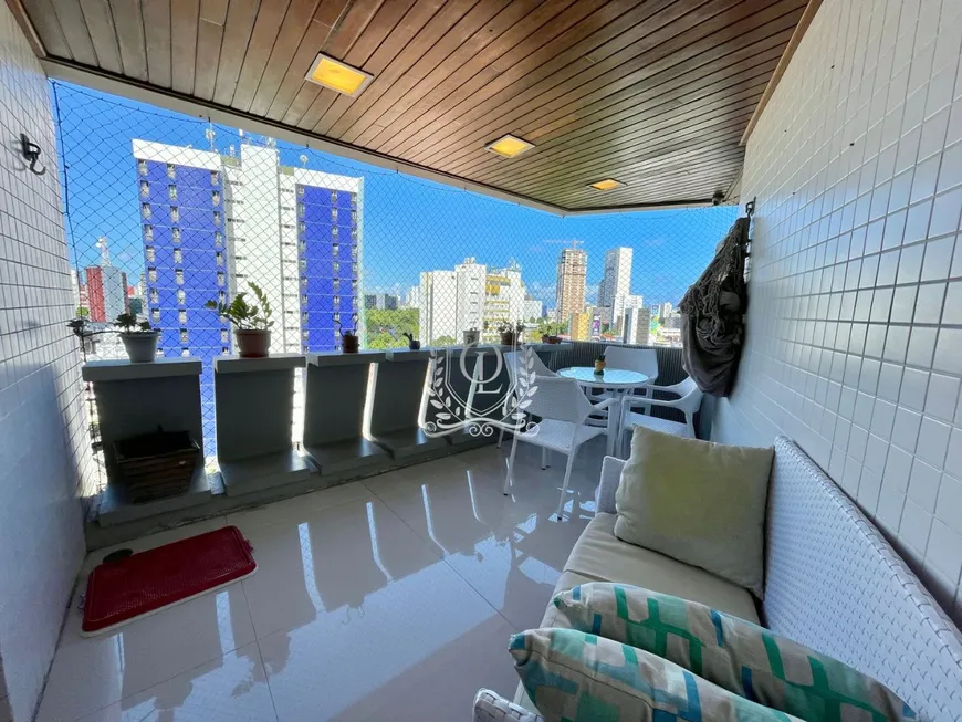 Foto 1 de Apartamento com 5 Quartos à venda, 295m² em Derby, Recife