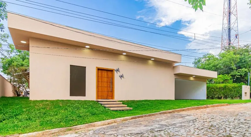 Foto 1 de Casa de Condomínio com 4 Quartos à venda, 260m² em Estancia das Petunias, Lagoa Santa