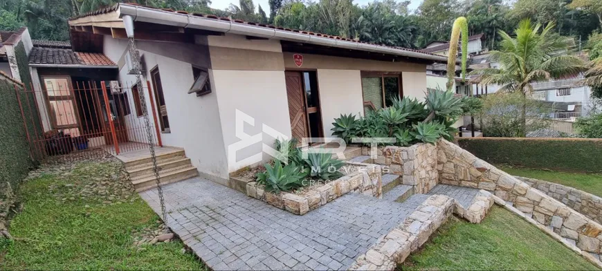 Foto 1 de Casa com 3 Quartos à venda, 350m² em Vila Nova, Blumenau