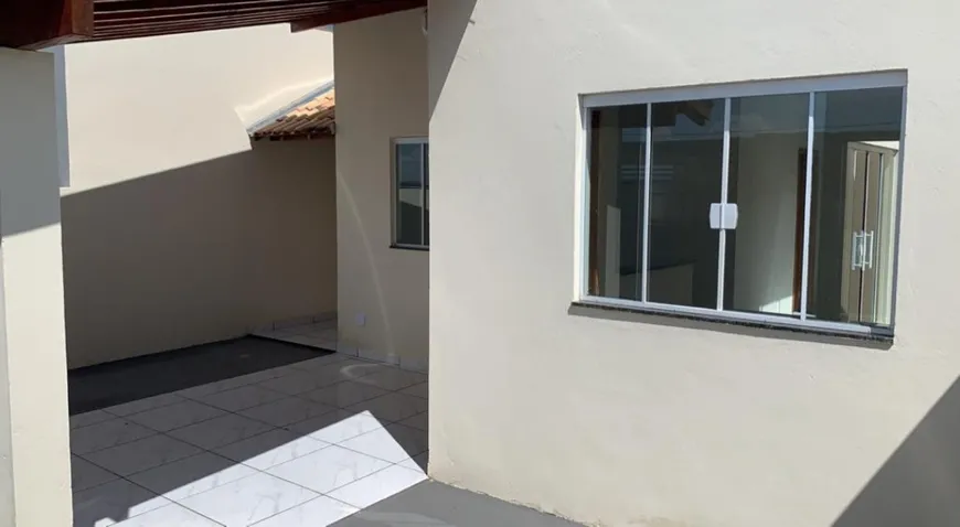 Foto 1 de Casa com 3 Quartos à venda, 79m² em Centro, Taiúva