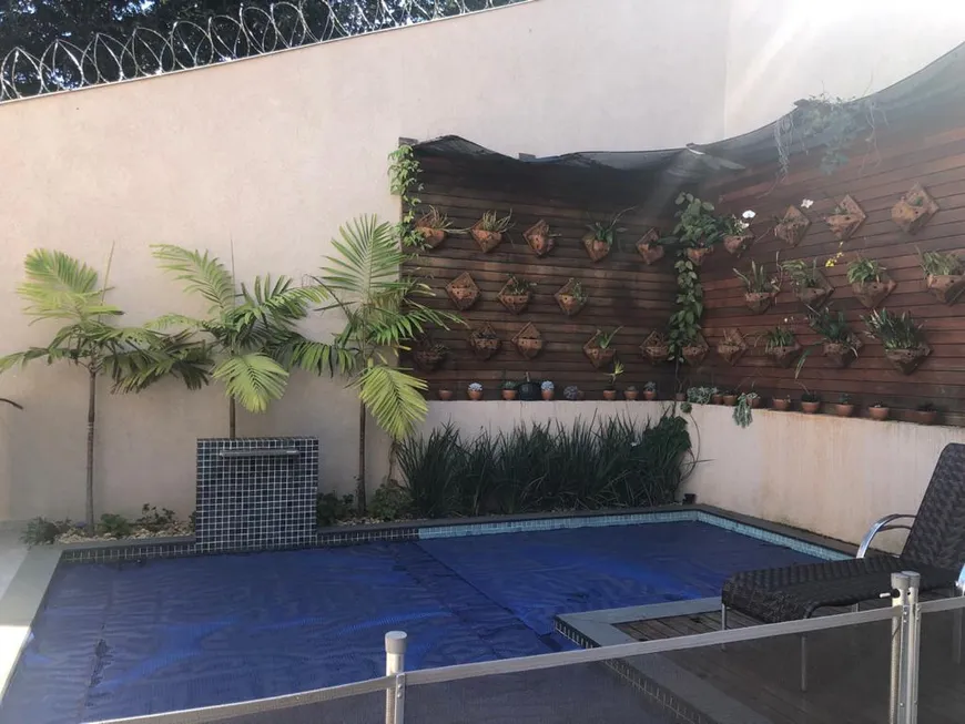 Foto 1 de Casa com 4 Quartos à venda, 350m² em Guaruja, Betim