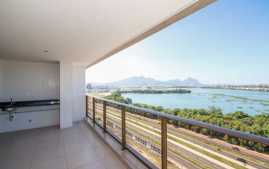 Foto 1 de Apartamento com 3 Quartos à venda, 120m² em Recreio Dos Bandeirantes, Rio de Janeiro