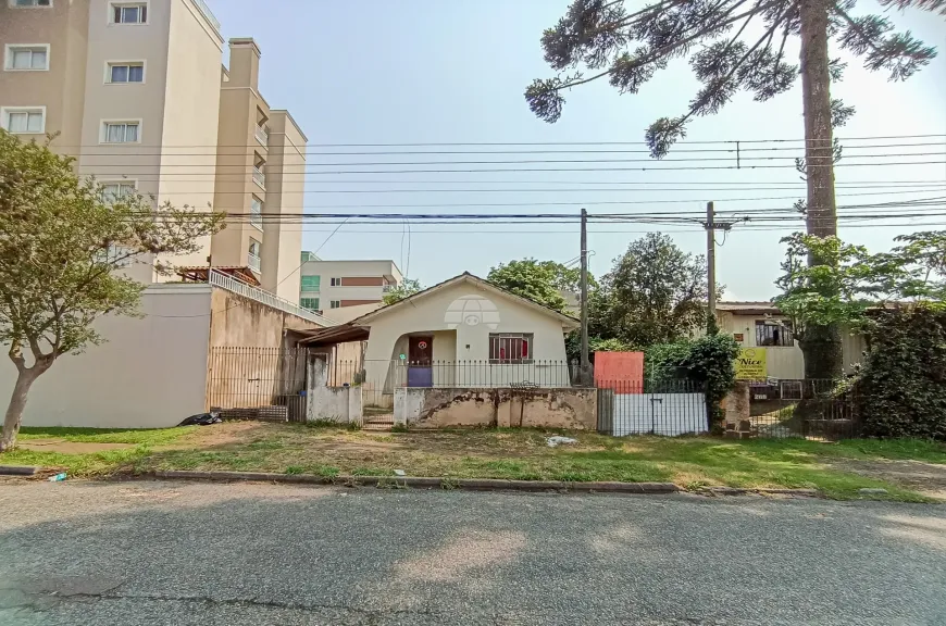 Foto 1 de Lote/Terreno à venda, 660m² em Santa Quitéria, Curitiba