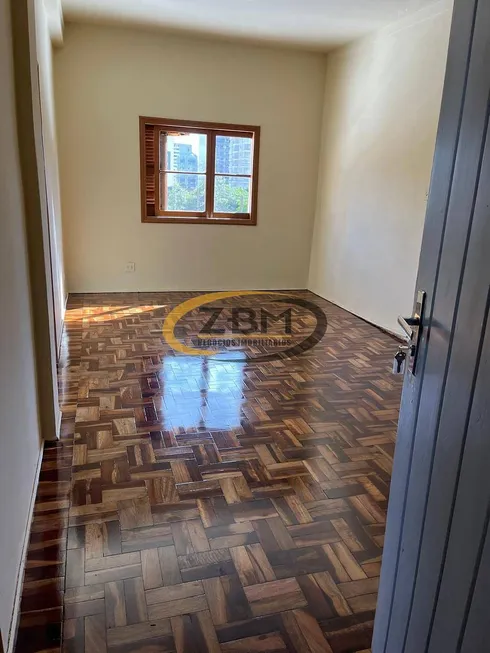 Foto 1 de Apartamento com 2 Quartos para alugar, 110m² em Centro, Londrina