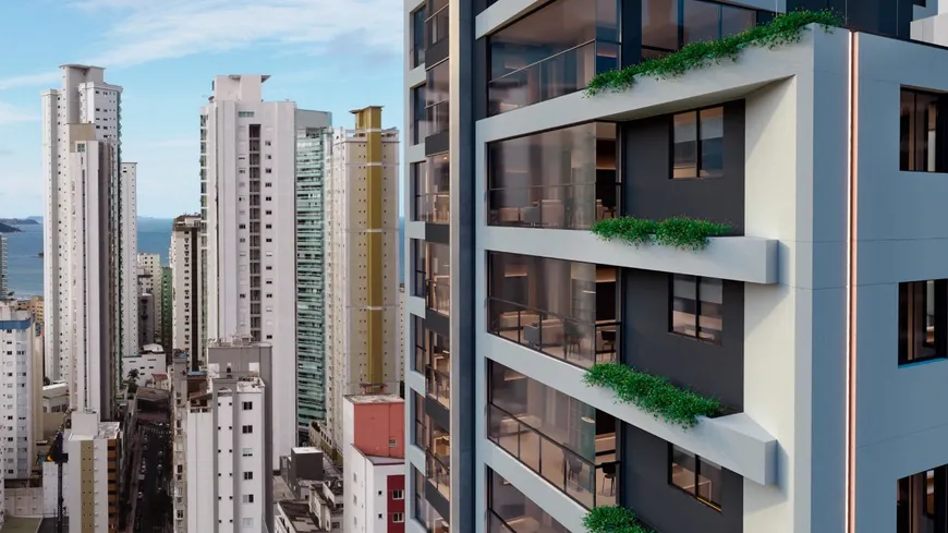 Foto 1 de Apartamento com 3 Quartos à venda, 295m² em Centro, Balneário Camboriú