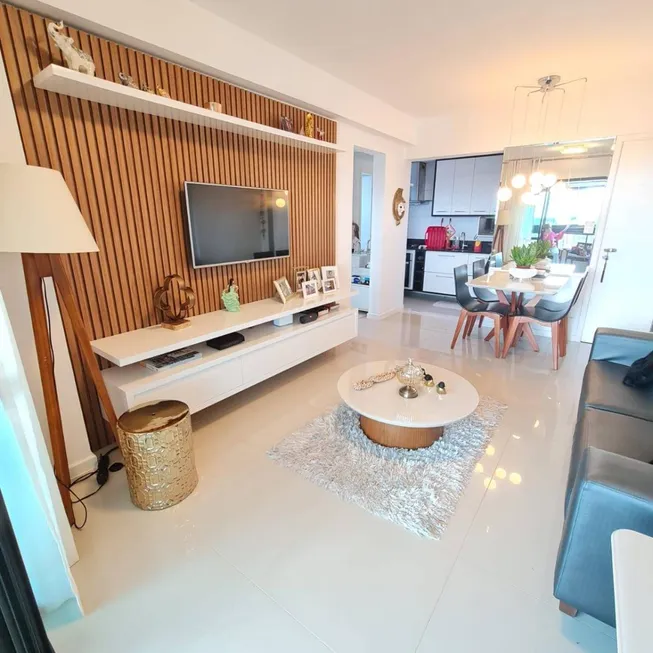 Foto 1 de Apartamento com 1 Quarto à venda, 56m² em Patamares, Salvador