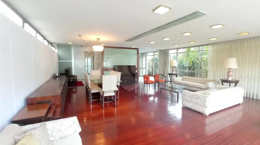 Foto 1 de Casa com 4 Quartos à venda, 570m² em Jardim Paulista, São Paulo