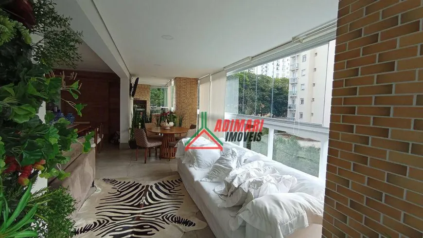 Foto 1 de Apartamento com 3 Quartos à venda, 217m² em Chácara Klabin, São Paulo