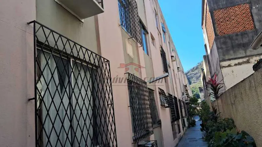 Foto 1 de Apartamento com 1 Quarto à venda, 40m² em Praça Seca, Rio de Janeiro