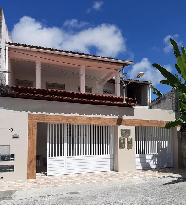 Foto 1 de Casa com 5 Quartos à venda, 240m² em Jabotiana, Aracaju