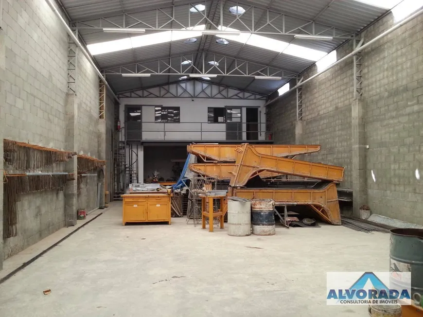 Foto 1 de Galpão/Depósito/Armazém à venda, 300m² em Chacaras Reunidas, São José dos Campos