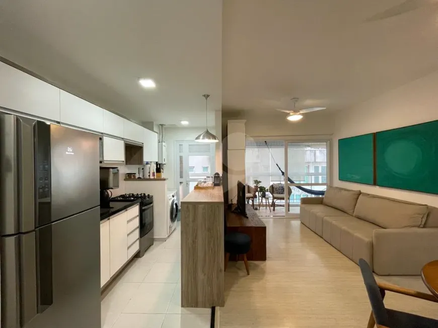 Foto 1 de Apartamento com 2 Quartos à venda, 80m² em Gonzaga, Santos