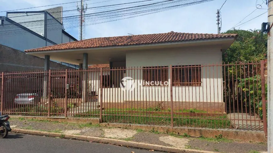 Foto 1 de Casa com 4 Quartos à venda, 338m² em São Benedito, Uberaba
