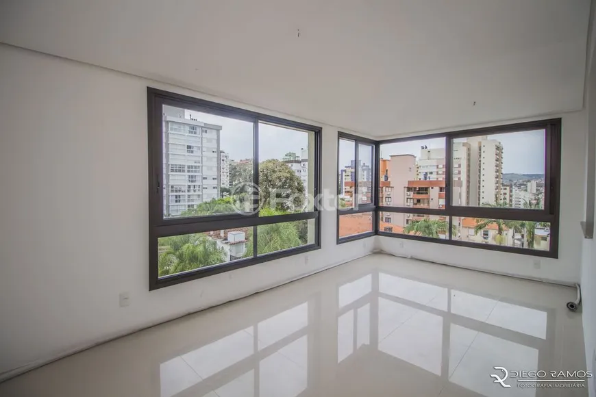 Foto 1 de Apartamento com 2 Quartos à venda, 76m² em Petrópolis, Porto Alegre