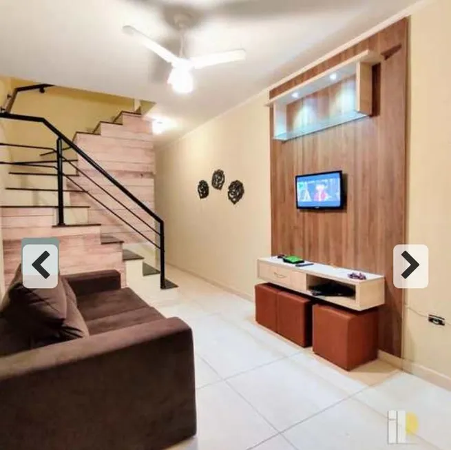 Foto 1 de Sobrado com 2 Quartos à venda, 75m² em Vila Atlântica, Mongaguá