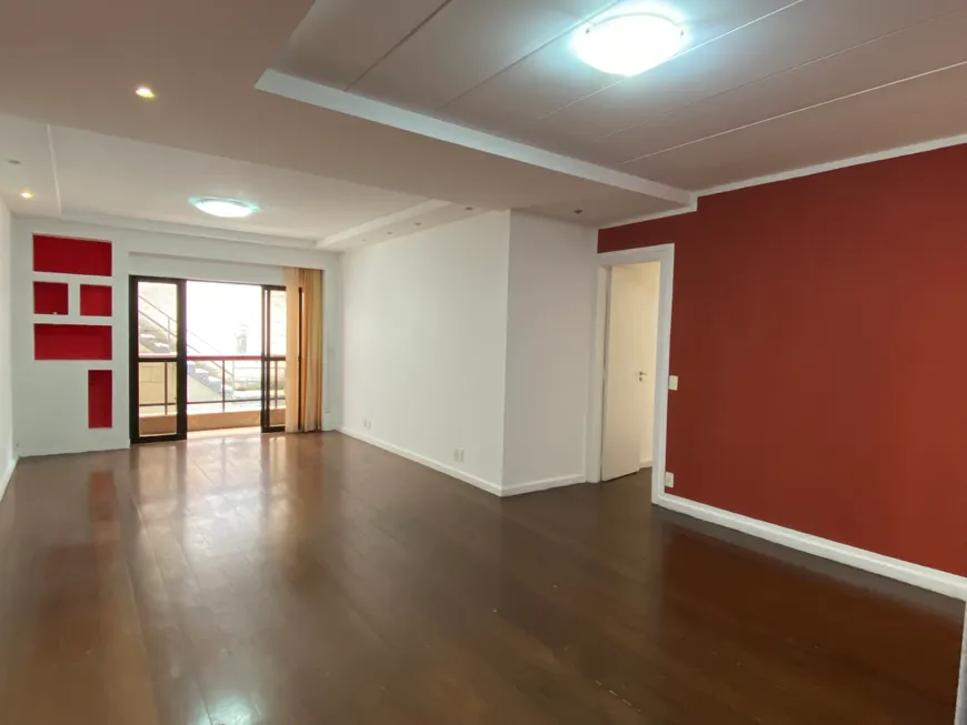 Foto 1 de Apartamento com 4 Quartos à venda, 185m² em Centro, Nova Friburgo