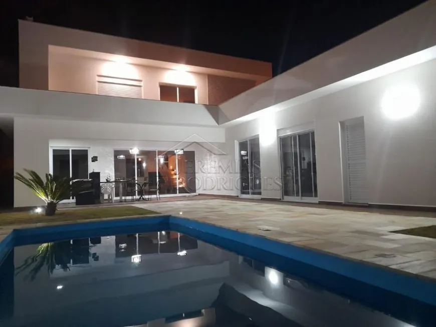 Foto 1 de Casa de Condomínio com 3 Quartos à venda, 240m² em Nossa Senhora do Perpétuo Socorro, Pindamonhangaba